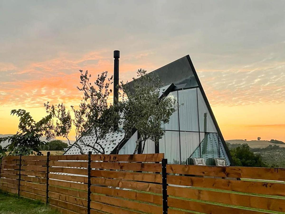 3 Hills Boutique - The Ranch Experience Hotel Trilofos Buitenkant foto
