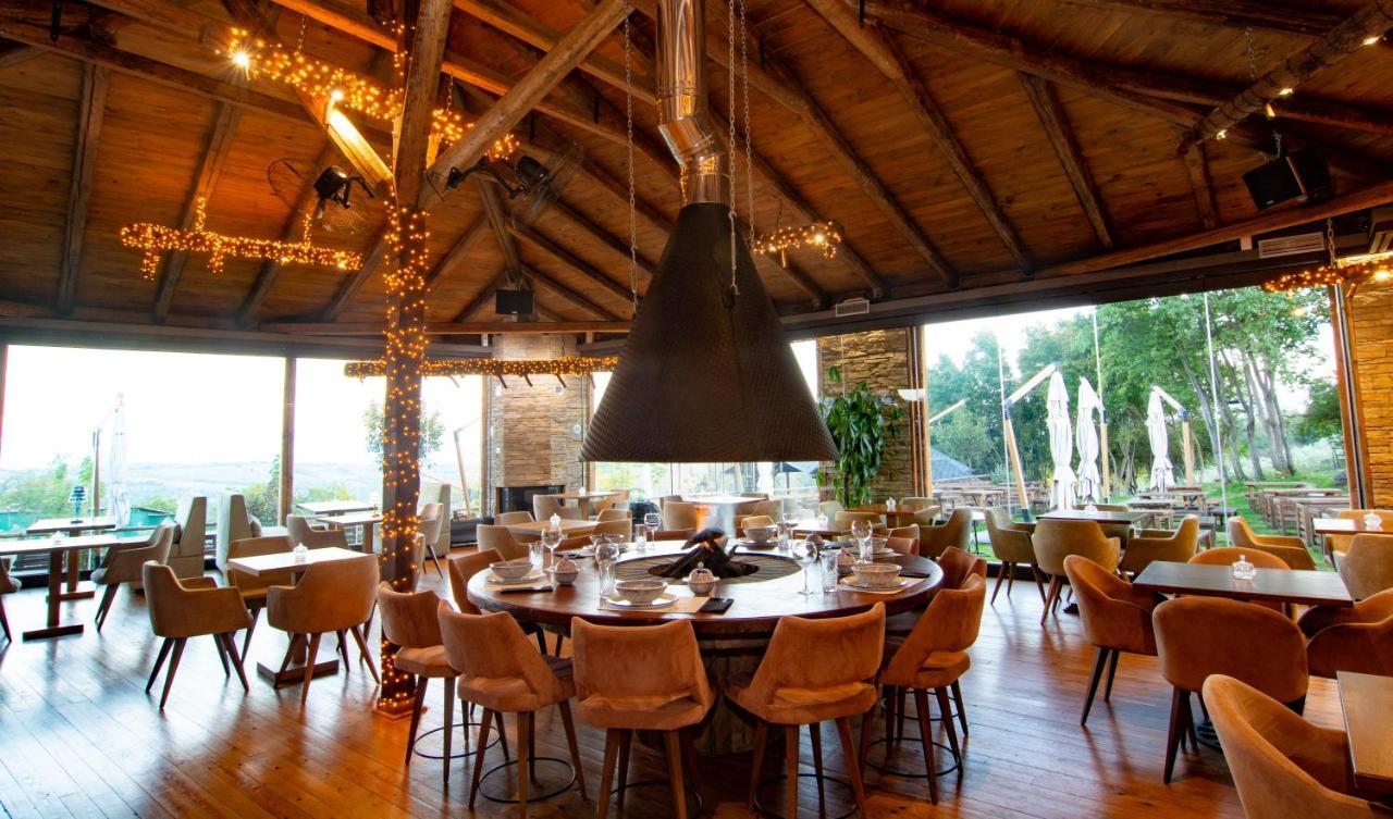 3 Hills Boutique - The Ranch Experience Hotel Trilofos Buitenkant foto
