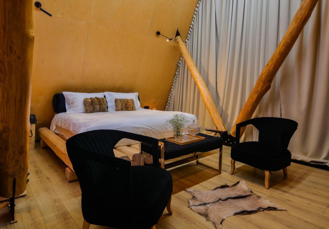 3 Hills Boutique - The Ranch Experience Hotel Trilofos Buitenkant foto